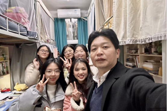 98ef57c66cd844ac8ac1d19bdb39ace2.png 98ef57c66cd844ac8ac1d19bdb39ace2.png